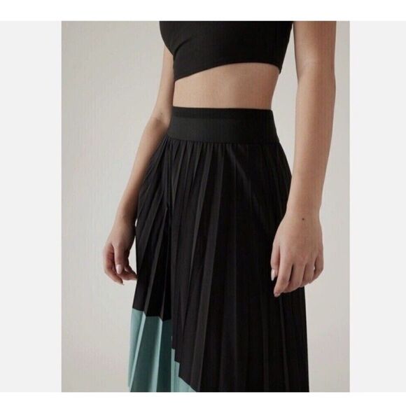 Athleta Swing Forward Pleated Midi Skirt Hi Low Colorblock Pull On Black Blue XL - Picture 3 of 6